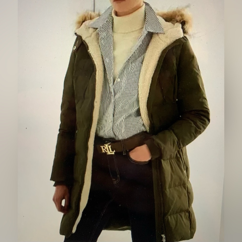 - RALPH LAUREN FAUX-FUR TRIM WOMEN'S DOWN JACKET Size XS.